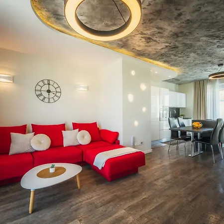 Balanzone's Creative Penthouse * Santa Vennera